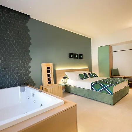 Giada Luxury טראסיני